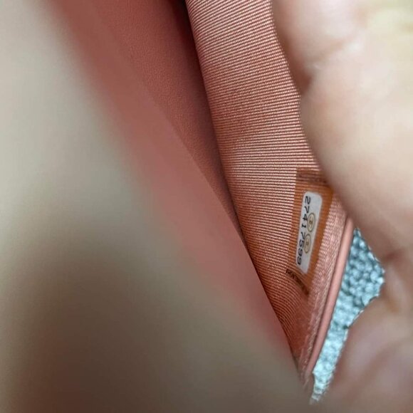 100% Authentic CHANEL Boy Leather Shoulder Bag - Picture 15 of 15